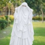 মুসলিমা হিজাব-নিকাব সাদা